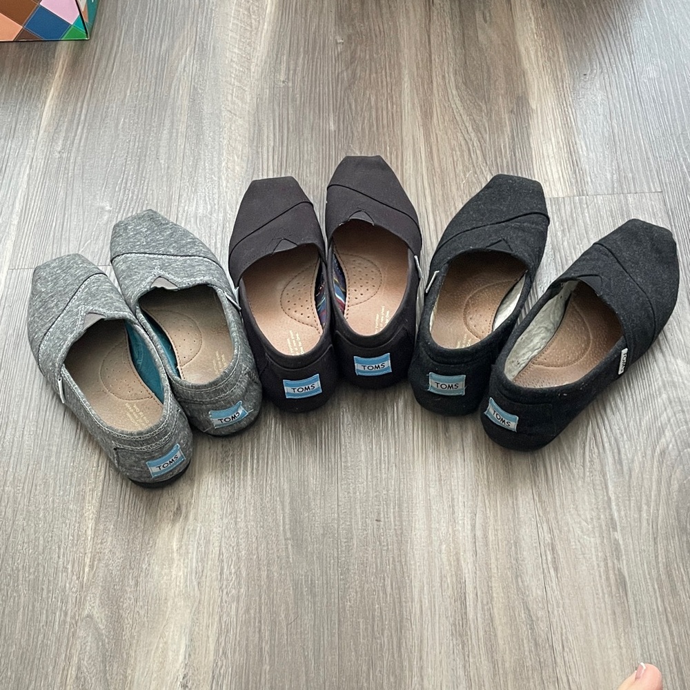 TOMS Classic Slip-Ons in Gray and Black